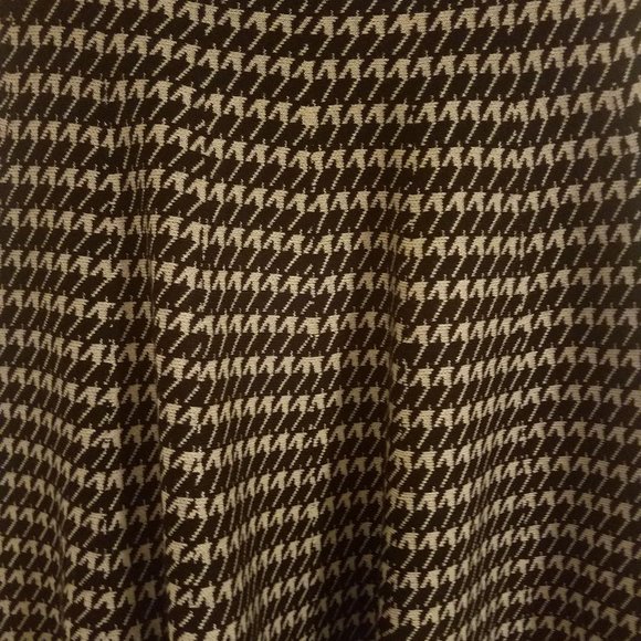 Max Studio Houndstooth Black & Cream Sweater Skirt - Picture 8 of 11